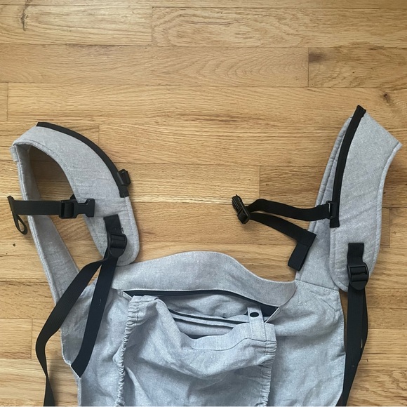 Happy Baby Original Classic Carrier in Stone - Picture 2 of 5